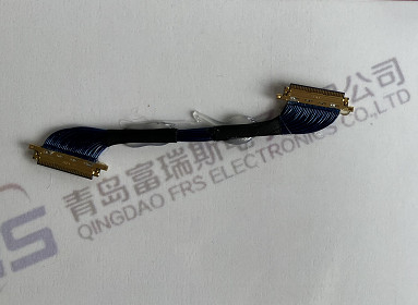30 دبوس 50 دبوس مجموعة تسخير كهربائي 0.4 مم LVDS 40 دبوس كابل رفيع للغاية سترة سوداء